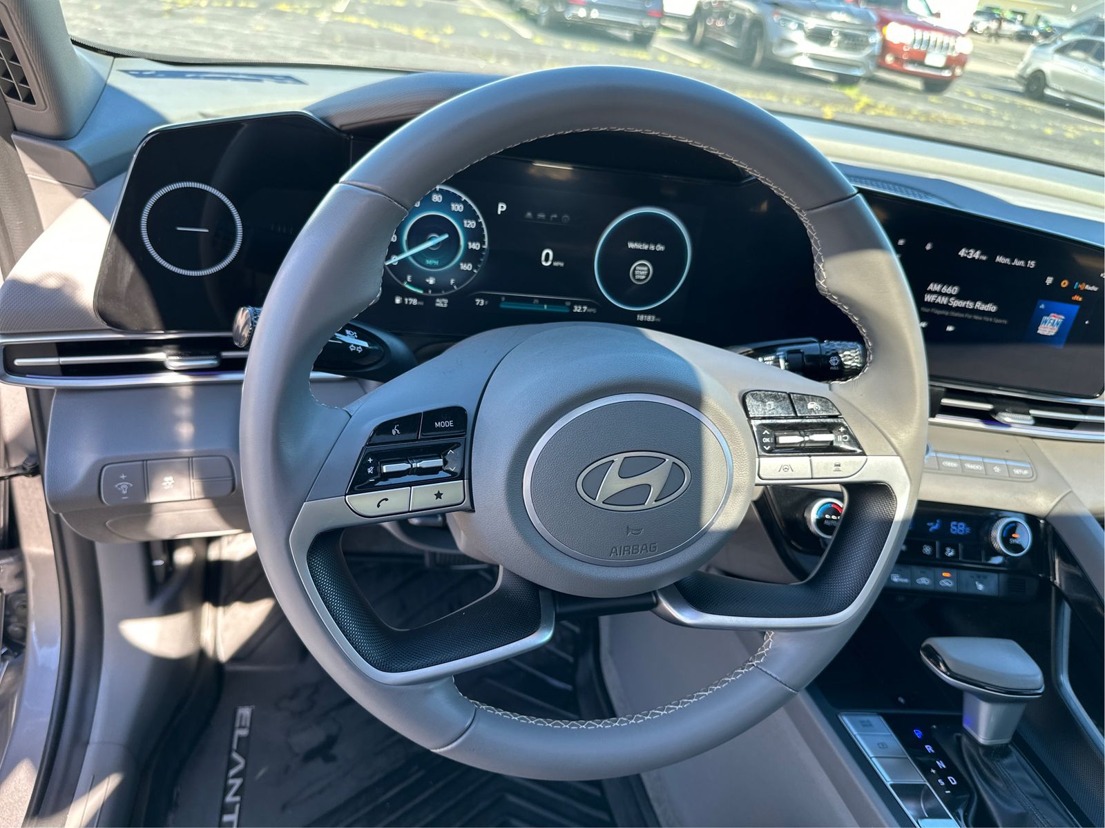 2024 Hyundai Elantra SEL - Photo 19