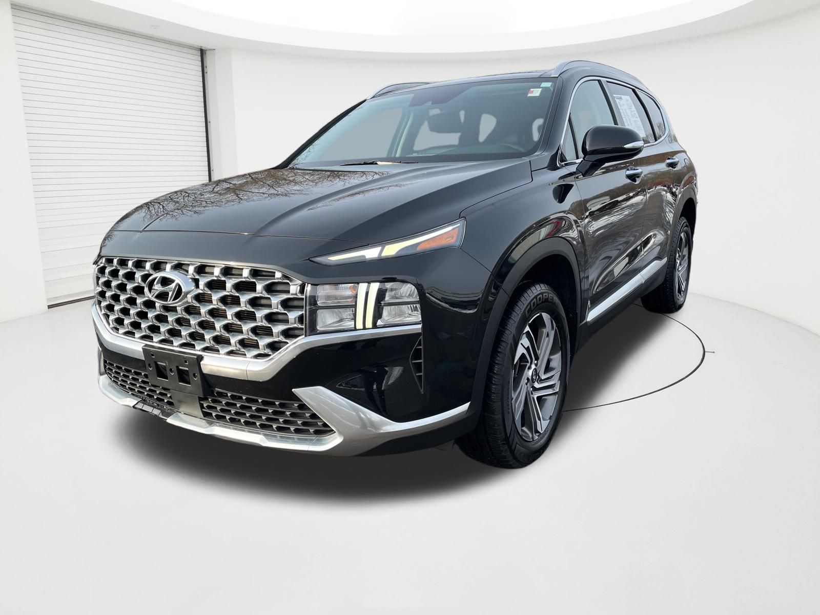 2022 Hyundai Santa Fe SEL's photo