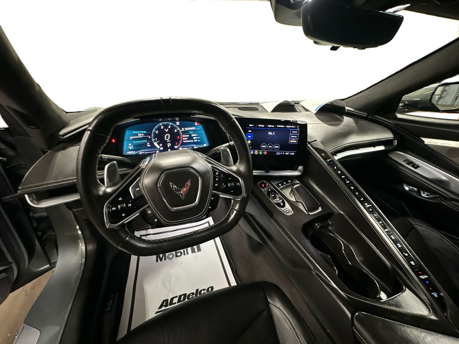 2023 Chevrolet Corvette 3LT - Photo 13