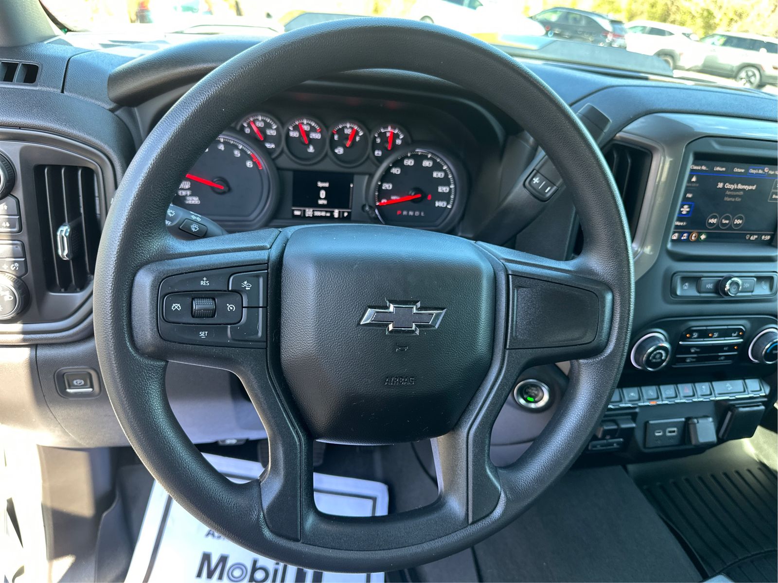 2023 Chevrolet Silverado 1500 Custom - Photo 18