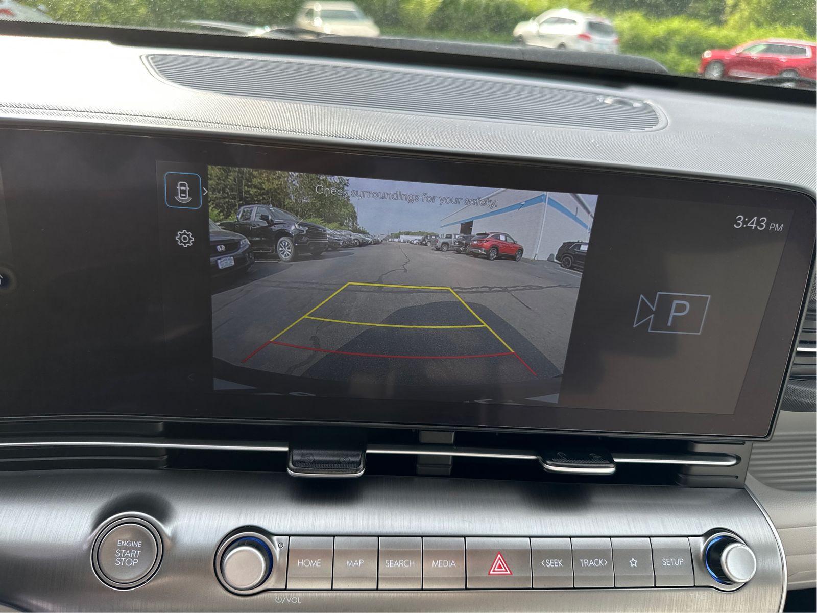 2025 Hyundai Kona SEL - Photo 15