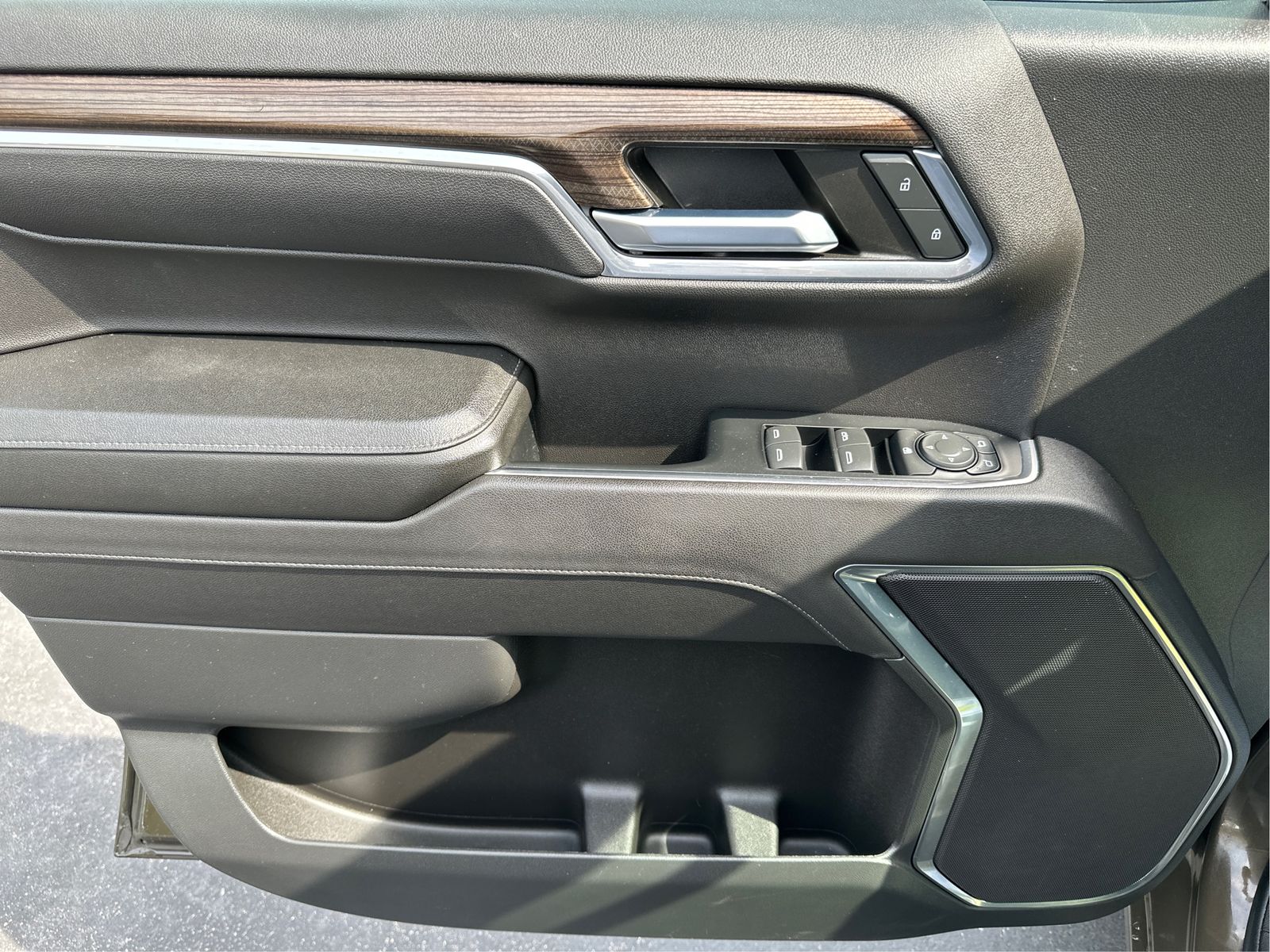 2023 Chevrolet Silverado 1500 LT - Photo 20