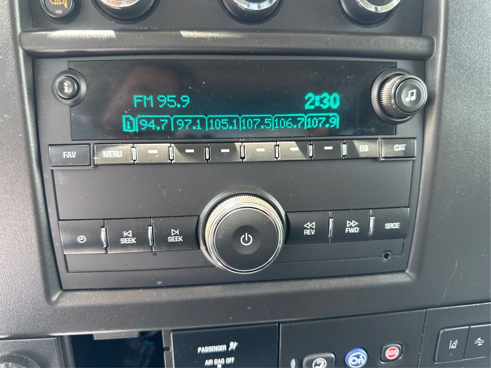 2020 Chevrolet Express Passenger LT - Photo 15