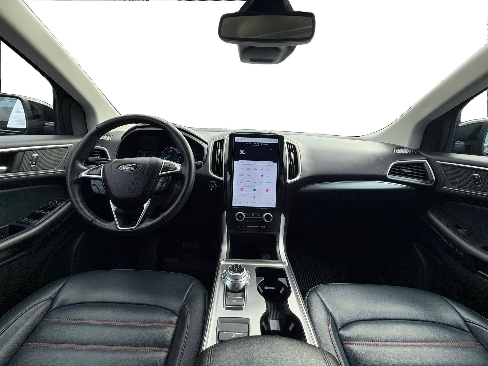 2023 Ford Edge SEL - Photo 13