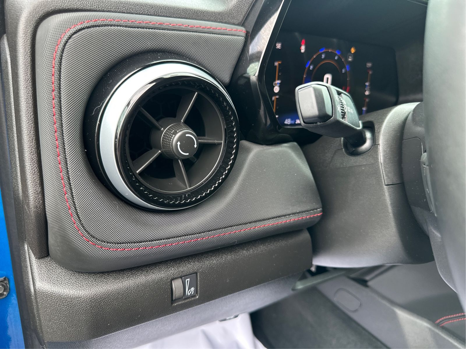2023 Chevrolet Colorado Z71 - Photo 19