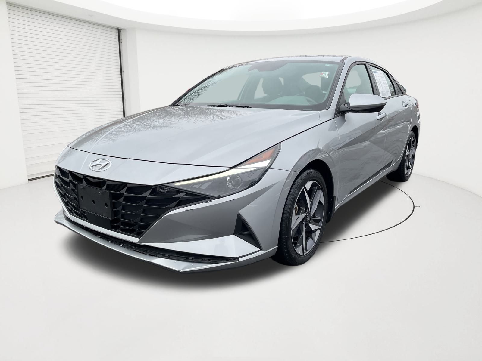 2023 Hyundai Elantra SEL's photo