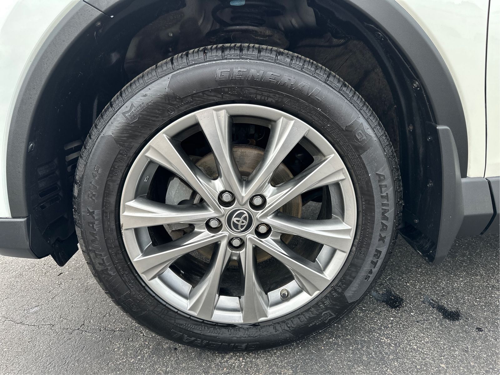 2018 Toyota RAV4 Limited - Photo 25