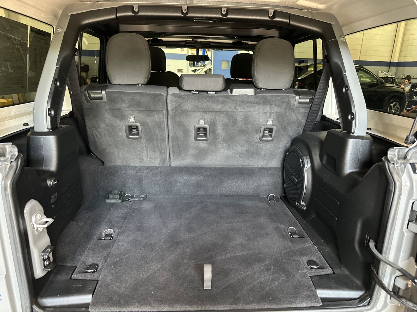 2023 Jeep Wrangler 4xe Willys 4XE - Photo 13
