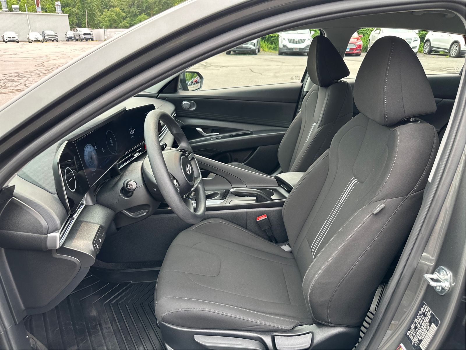 2024 Hyundai Elantra SEL - Photo 9