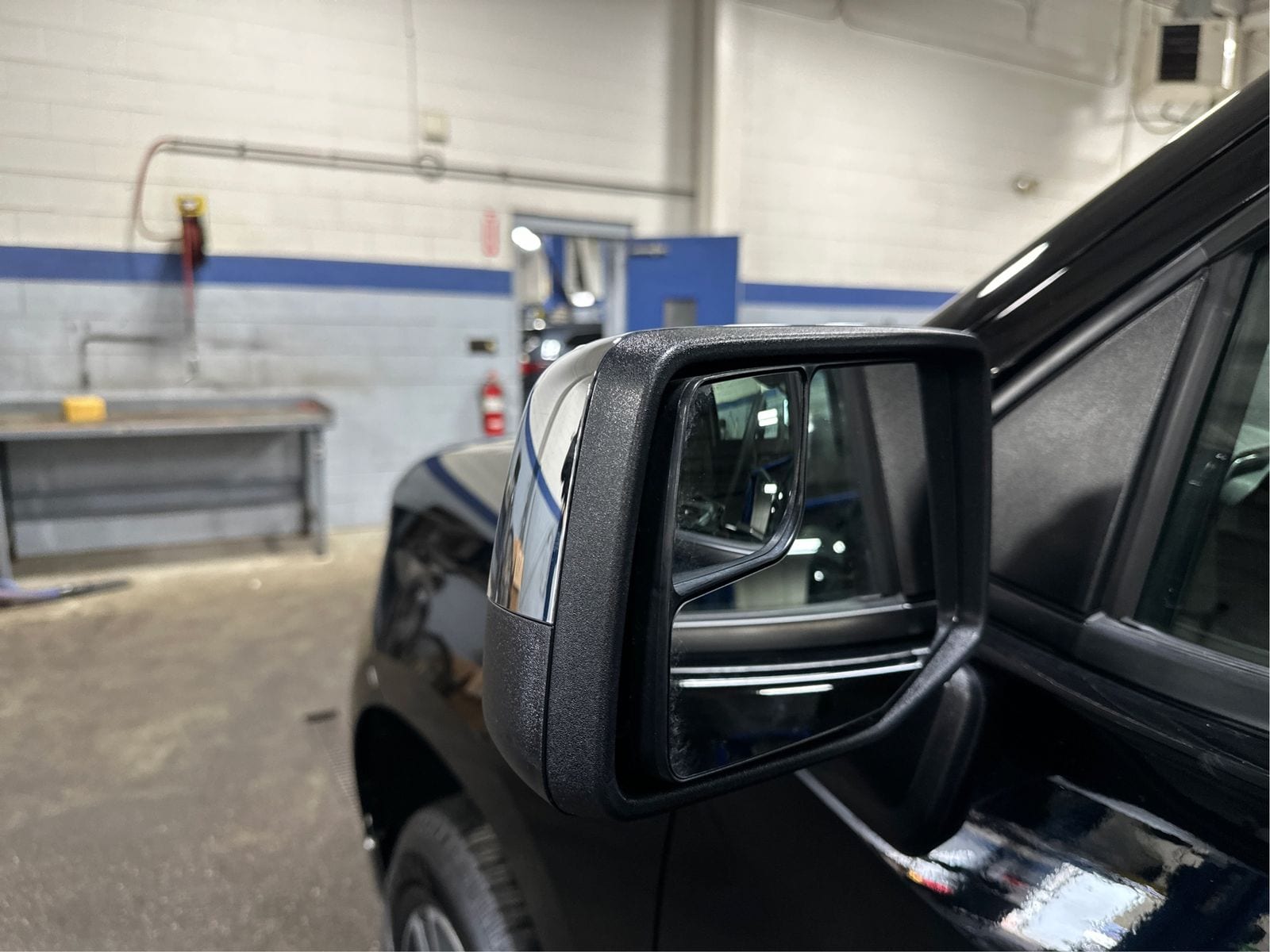 2023 Chevrolet Silverado 1500 LT - Photo 25