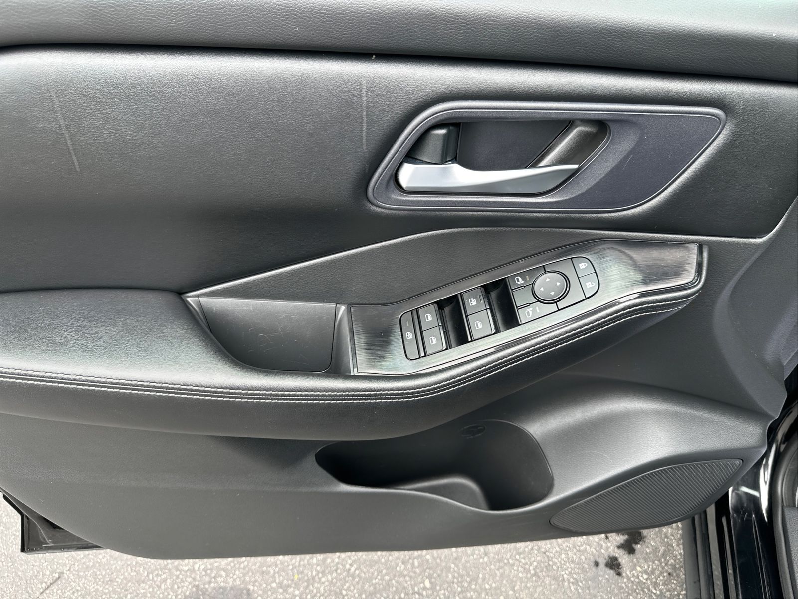 2024 Nissan Rogue SV - Photo 20