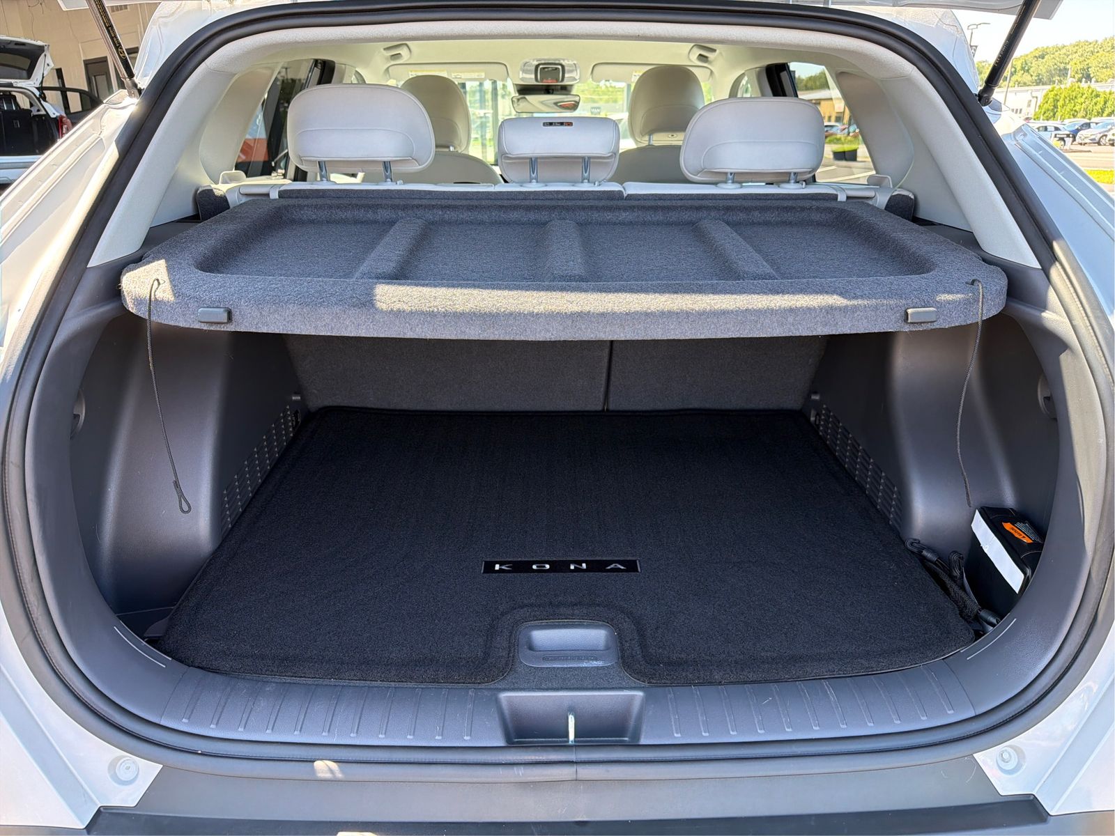 2025 Hyundai Kona SEL - Photo 12