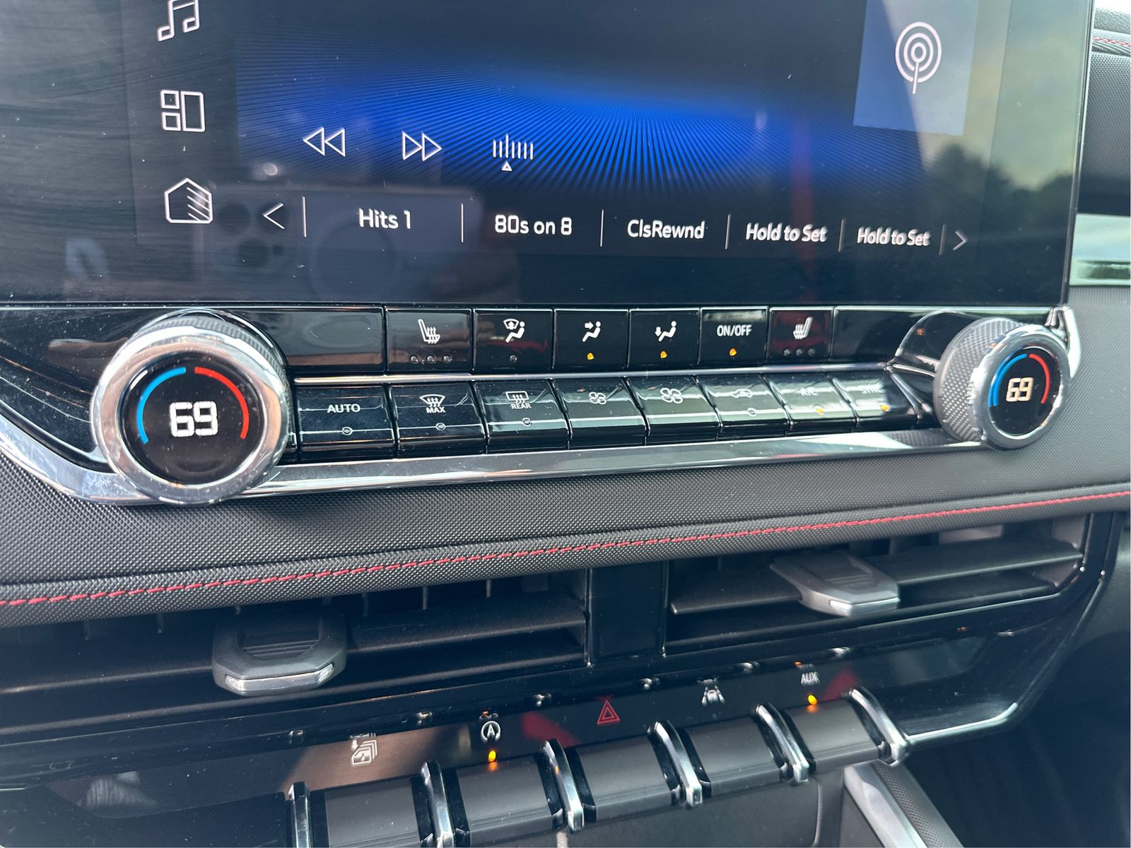 2023 Chevrolet Colorado Z71 - Photo 17