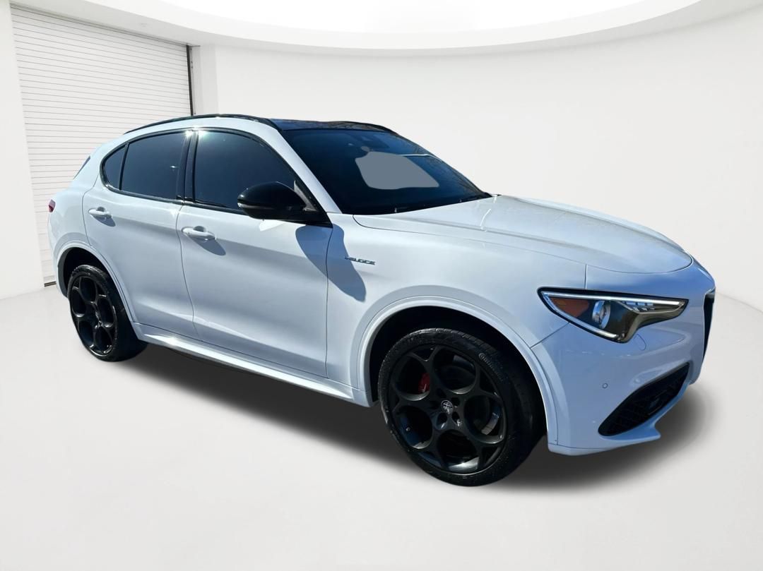2022 Alfa Romeo Stelvio Ti Veloce - Photo 3