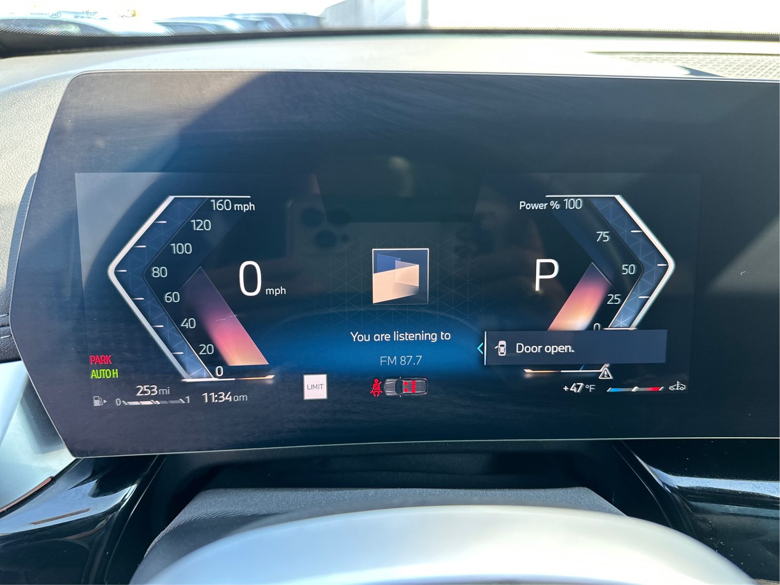 2025 BMW X1 28i - Photo 18