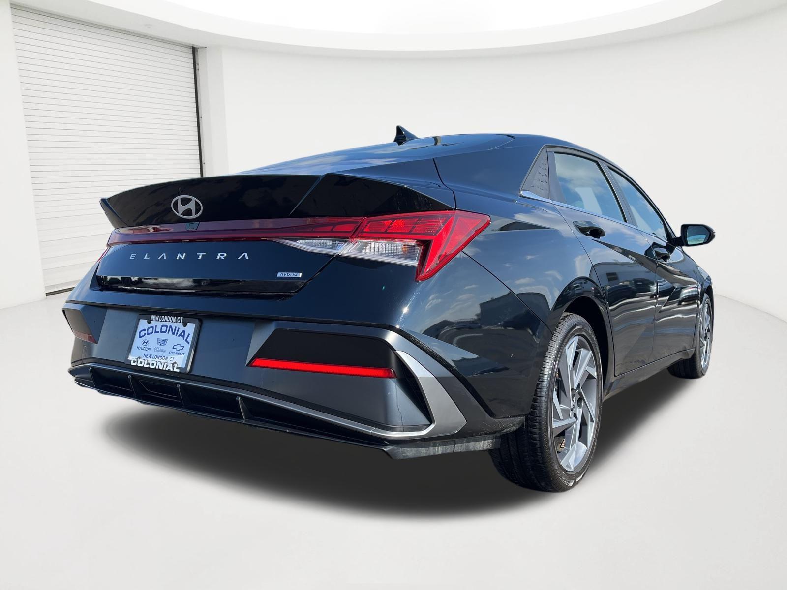 2025 Hyundai Elantra Limited - Photo 7