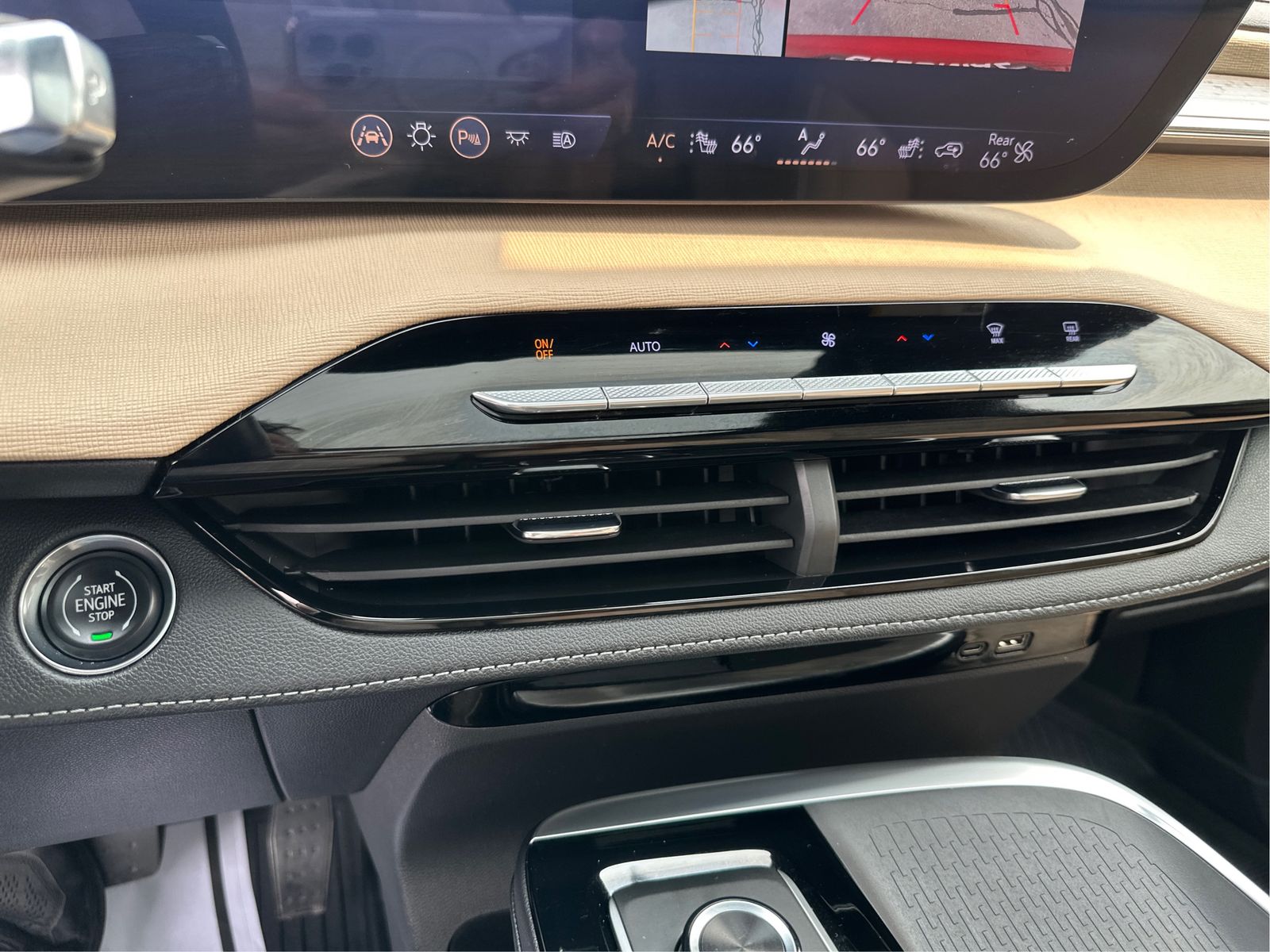 2025 Buick Enclave Preferred - Photo 28