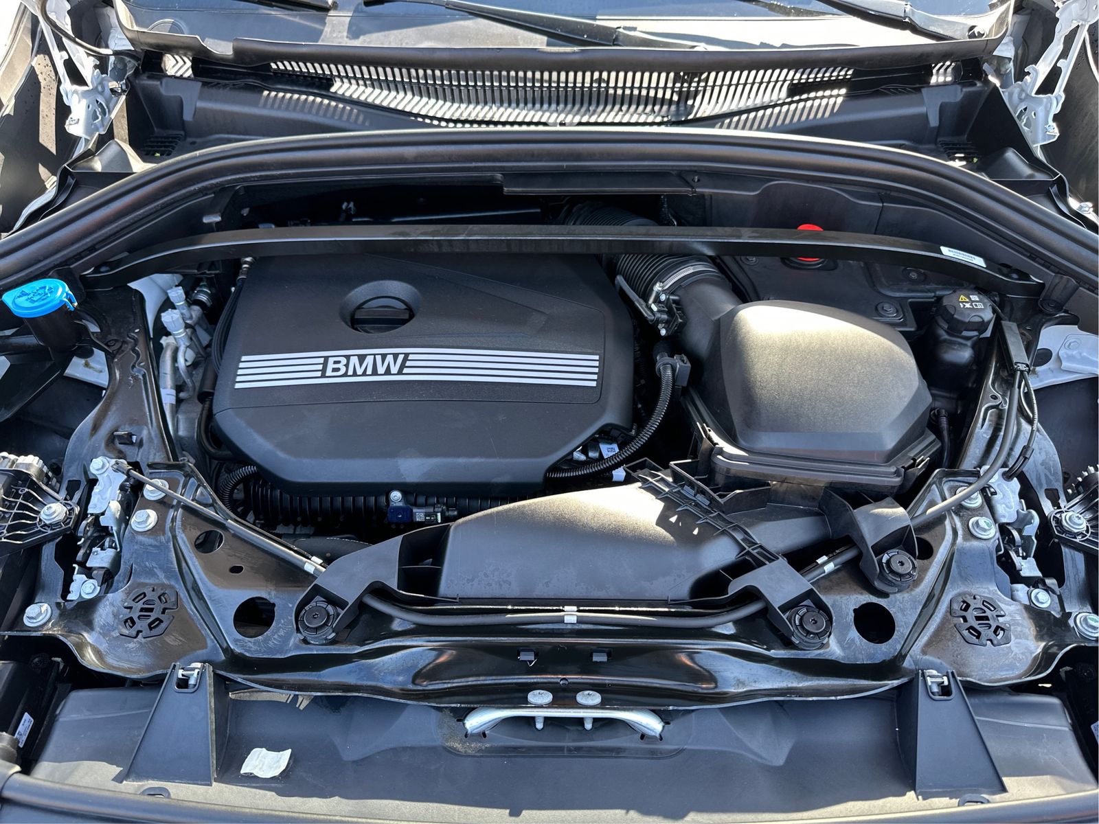 2025 BMW X1 28i - Photo 24