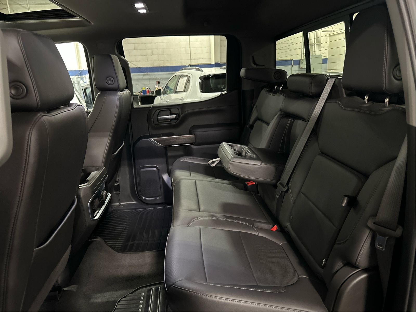 2022 Chevrolet Silverado 1500 Limited LTZ - Photo 10