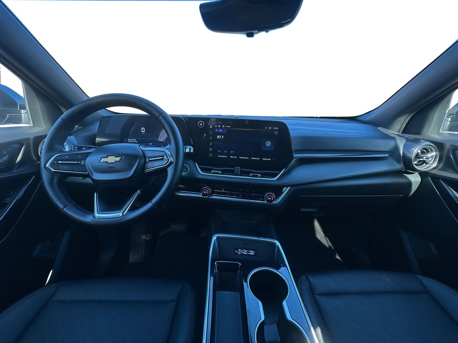 2025 Chevrolet Equinox LT - Photo 13