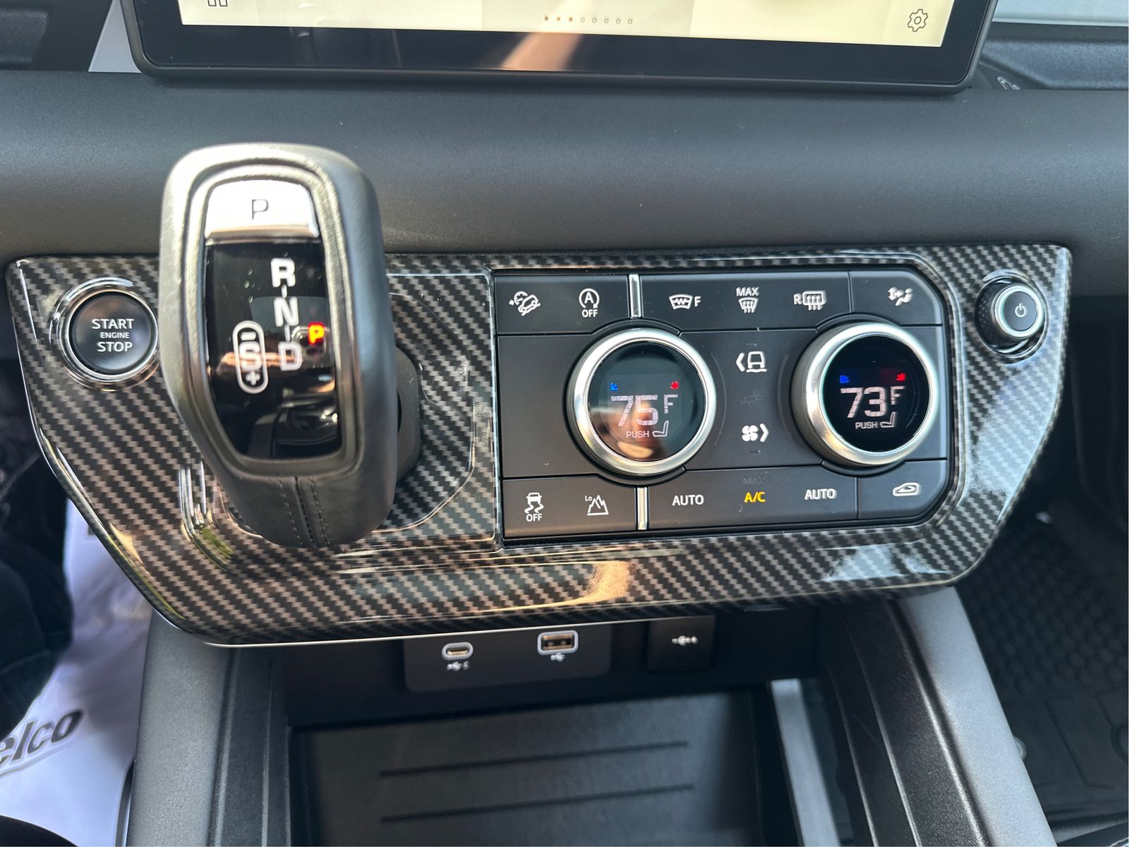 2024 Land Rover Defender S - Photo 28