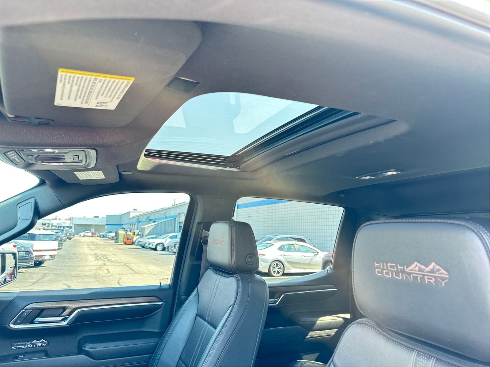 2023 Chevrolet Silverado 1500 High Country - Photo 12