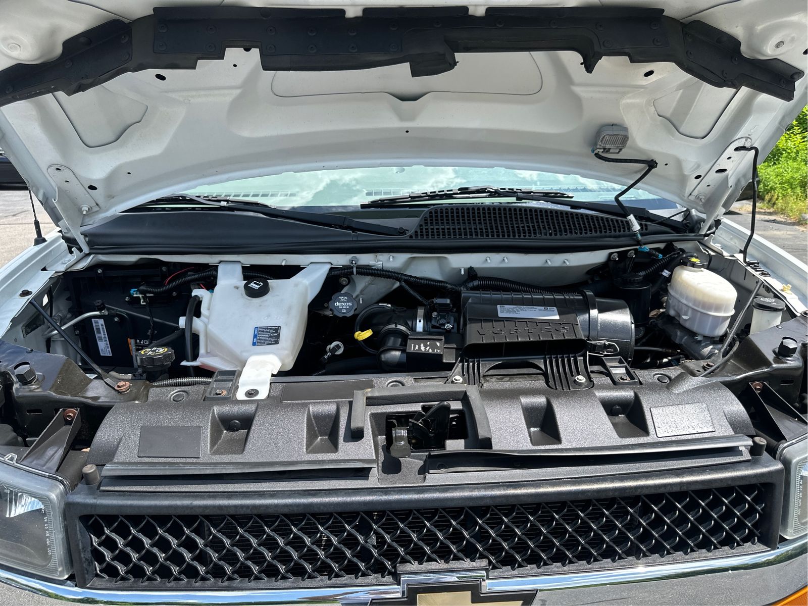 2020 Chevrolet Express Passenger LT - Photo 11