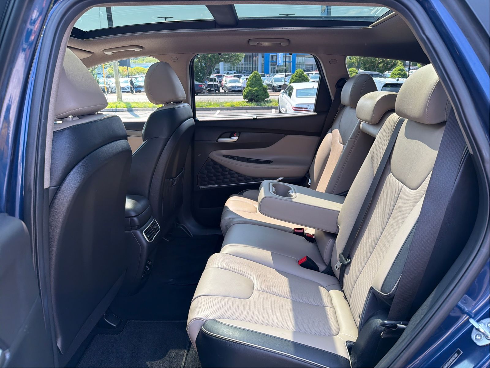 2023 Hyundai Santa Fe Limited HEV - Photo 10