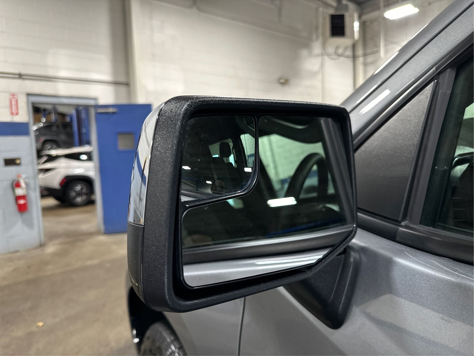 2024 Chevrolet Silverado 1500 LT - Photo 25
