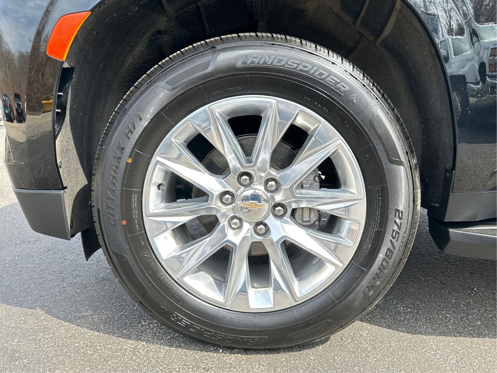 2024 Chevrolet Suburban Premier - Photo 25