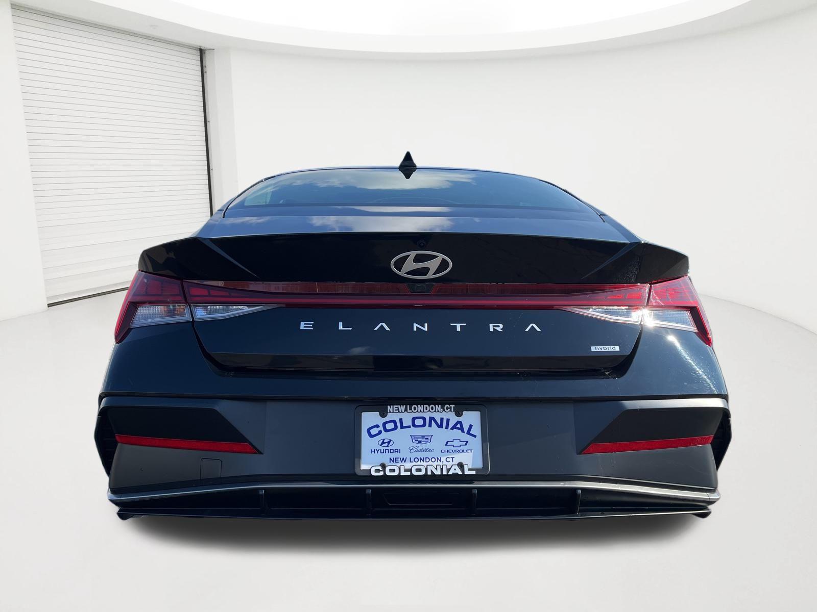 2025 Hyundai Elantra Limited - Photo 6