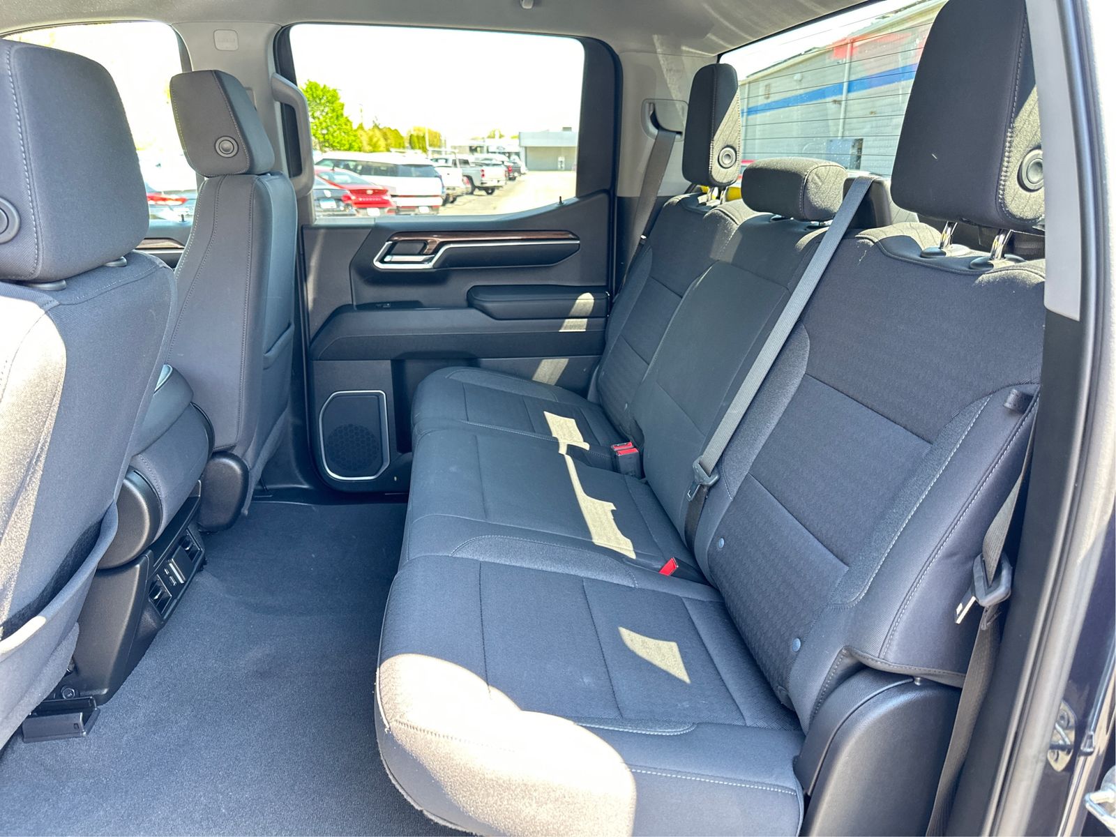 2023 Chevrolet Silverado 1500 LT - Photo 10
