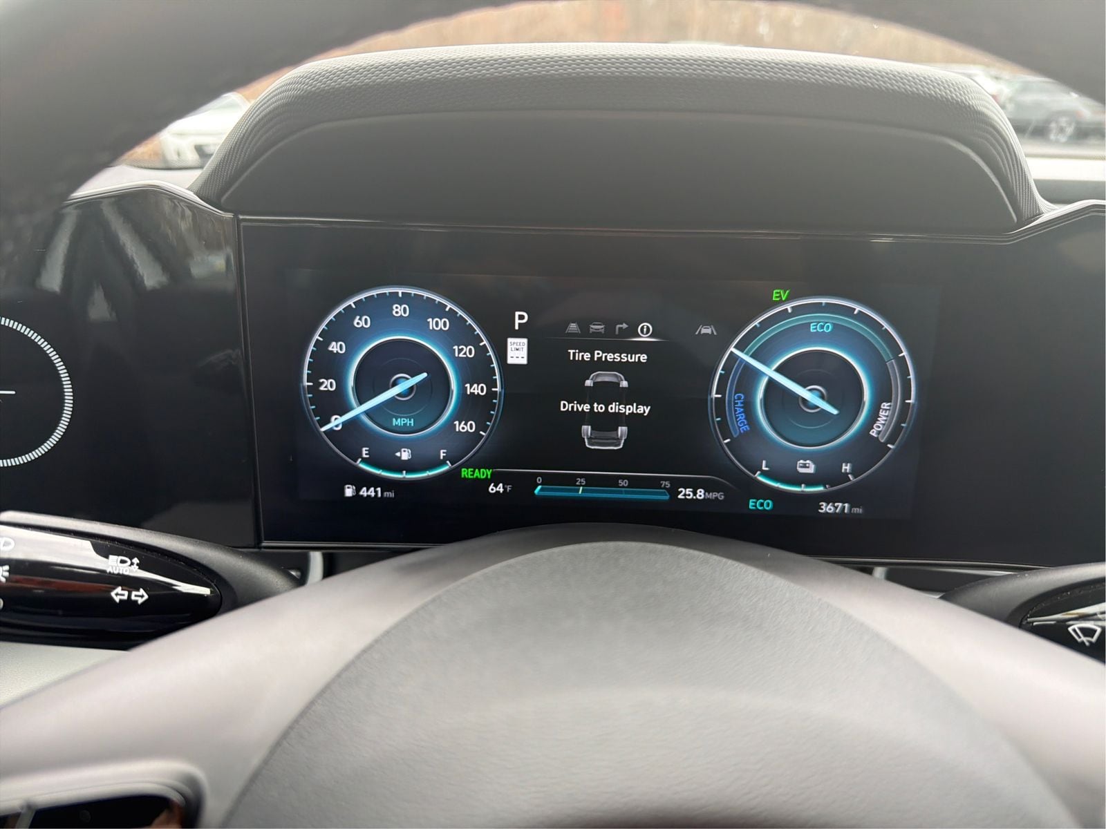 2025 Hyundai Elantra Limited - Photo 18