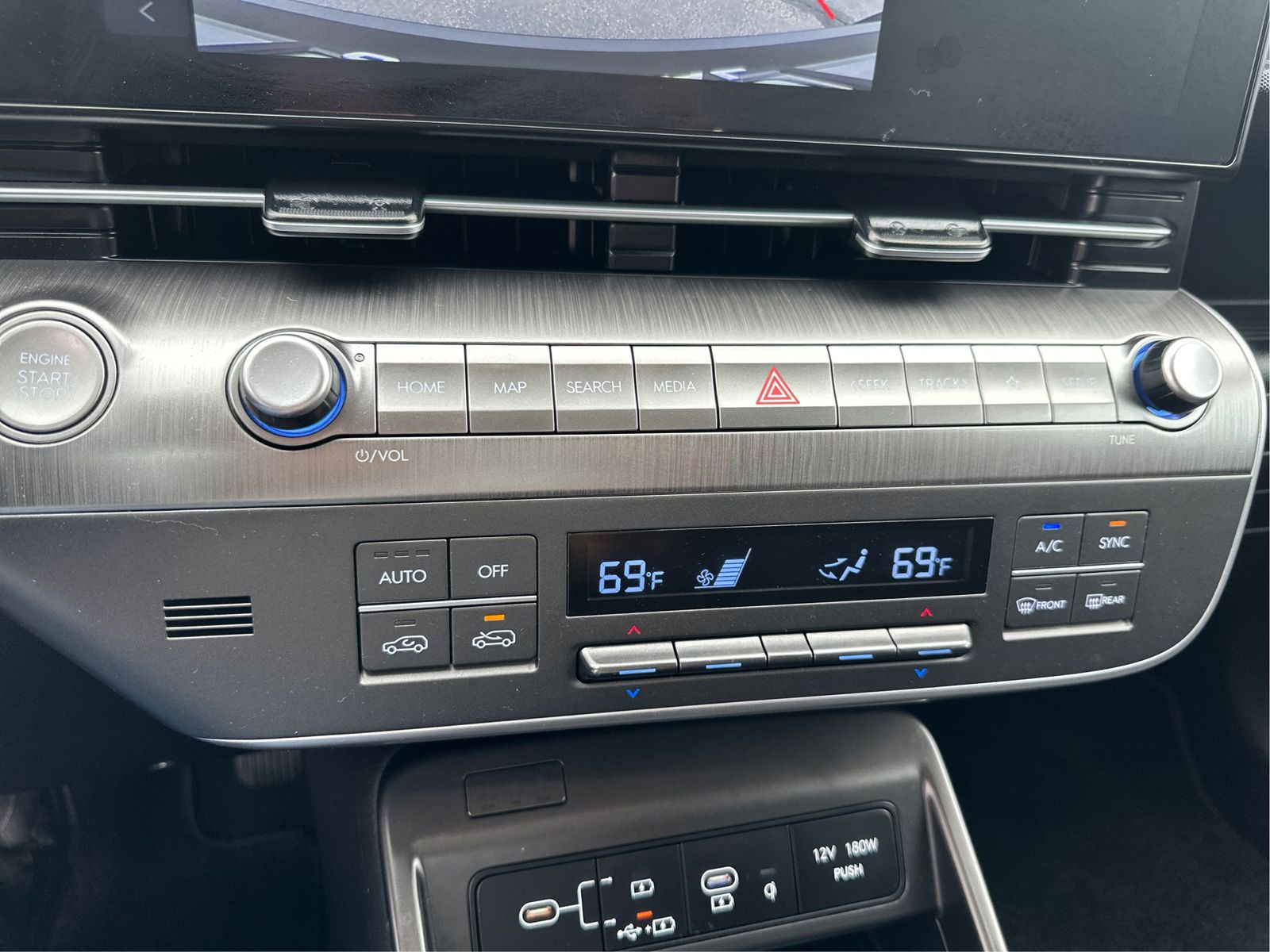 2024 Hyundai Kona SEL - Photo 27