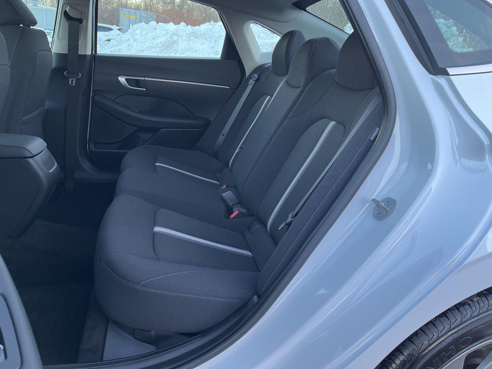 2025 Hyundai Sonata SE - Photo 14