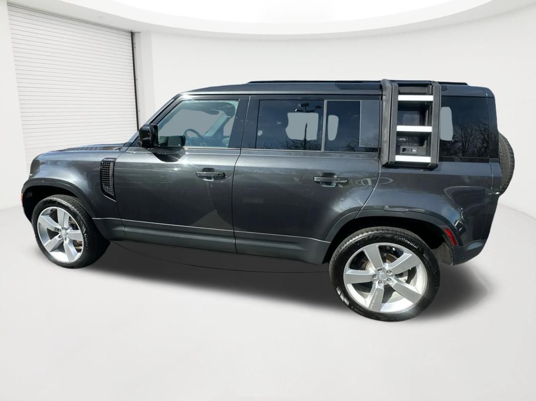 2024 Land Rover Defender S - Photo 8
