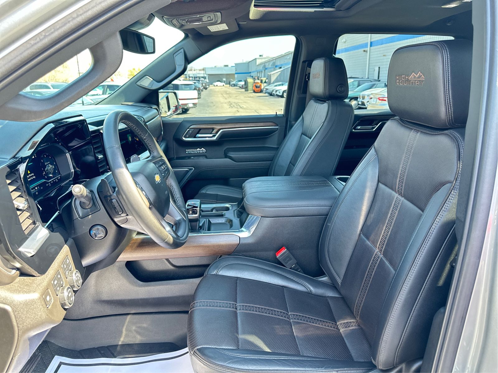 2023 Chevrolet Silverado 1500 High Country - Photo 9