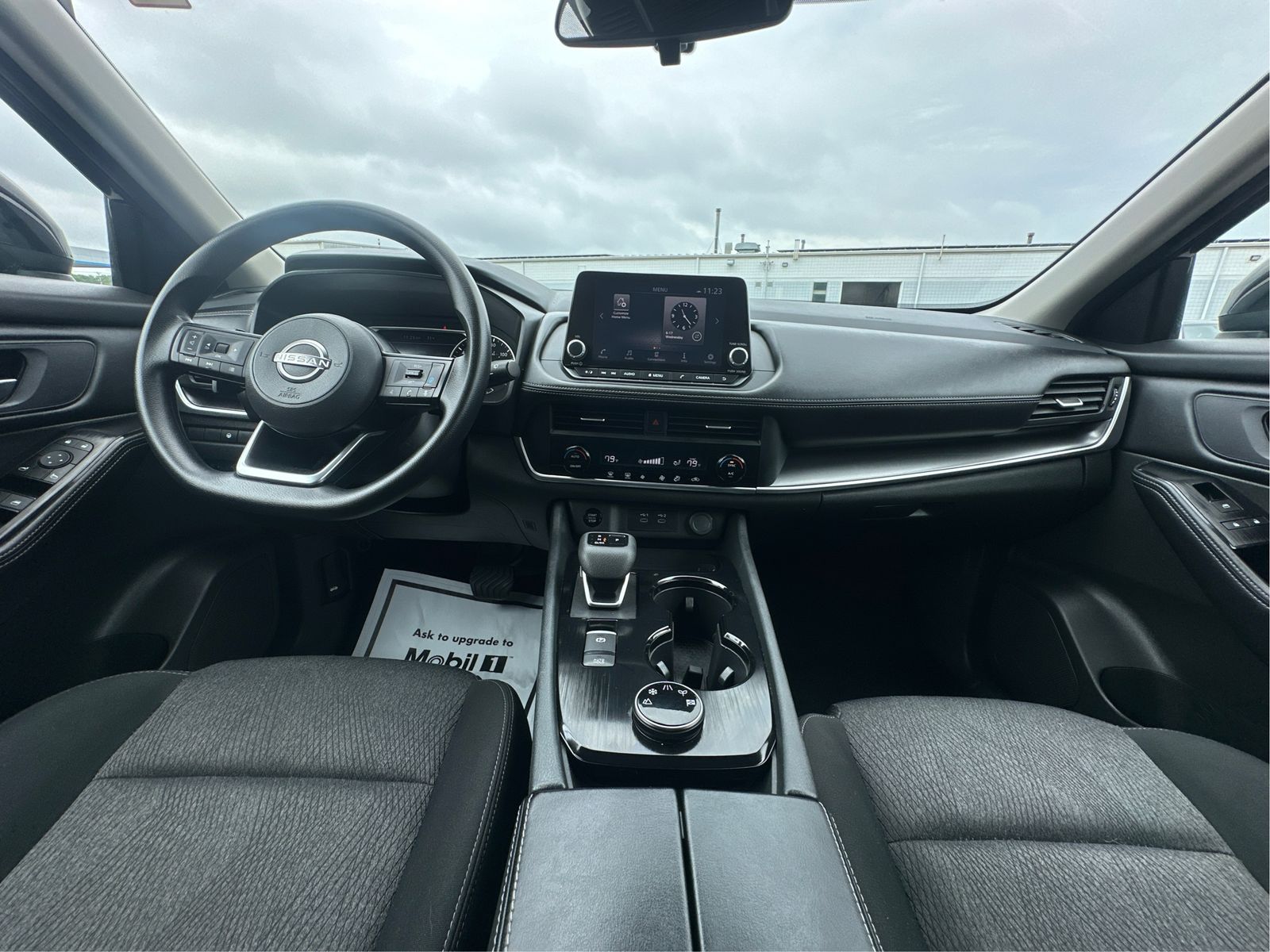 2024 Nissan Rogue SV - Photo 26