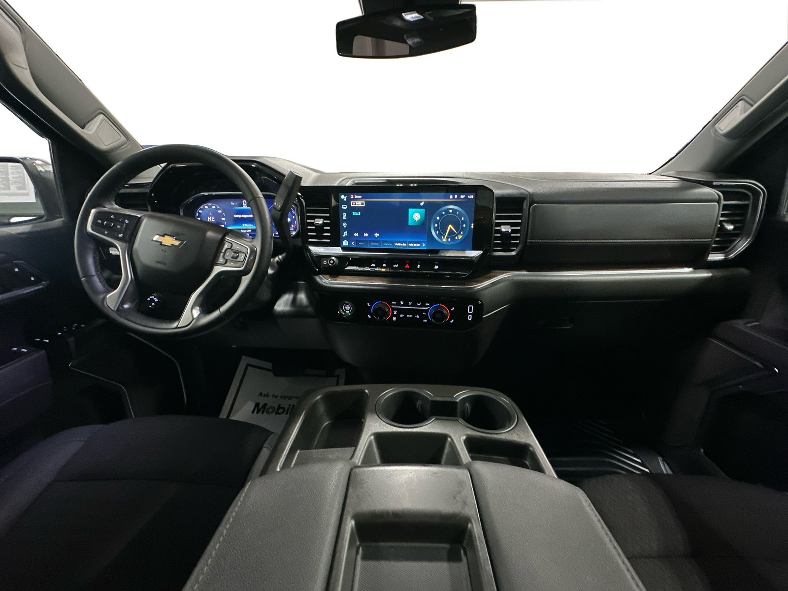 2023 Chevrolet Silverado 1500 LT - Photo 13