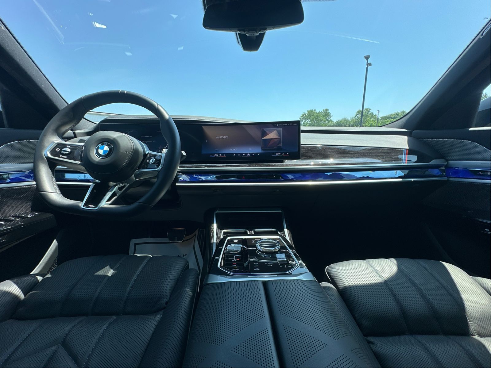 2026 BMW 7 Series 740i - Photo 27