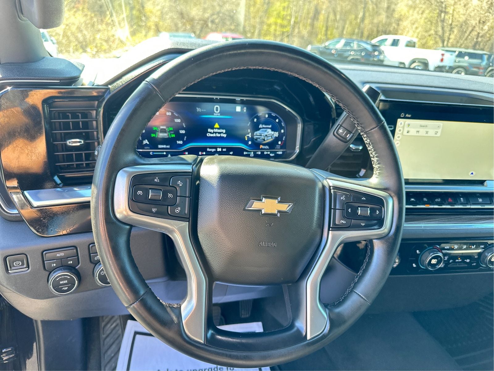 2023 Chevrolet Silverado 1500 LT - Photo 18