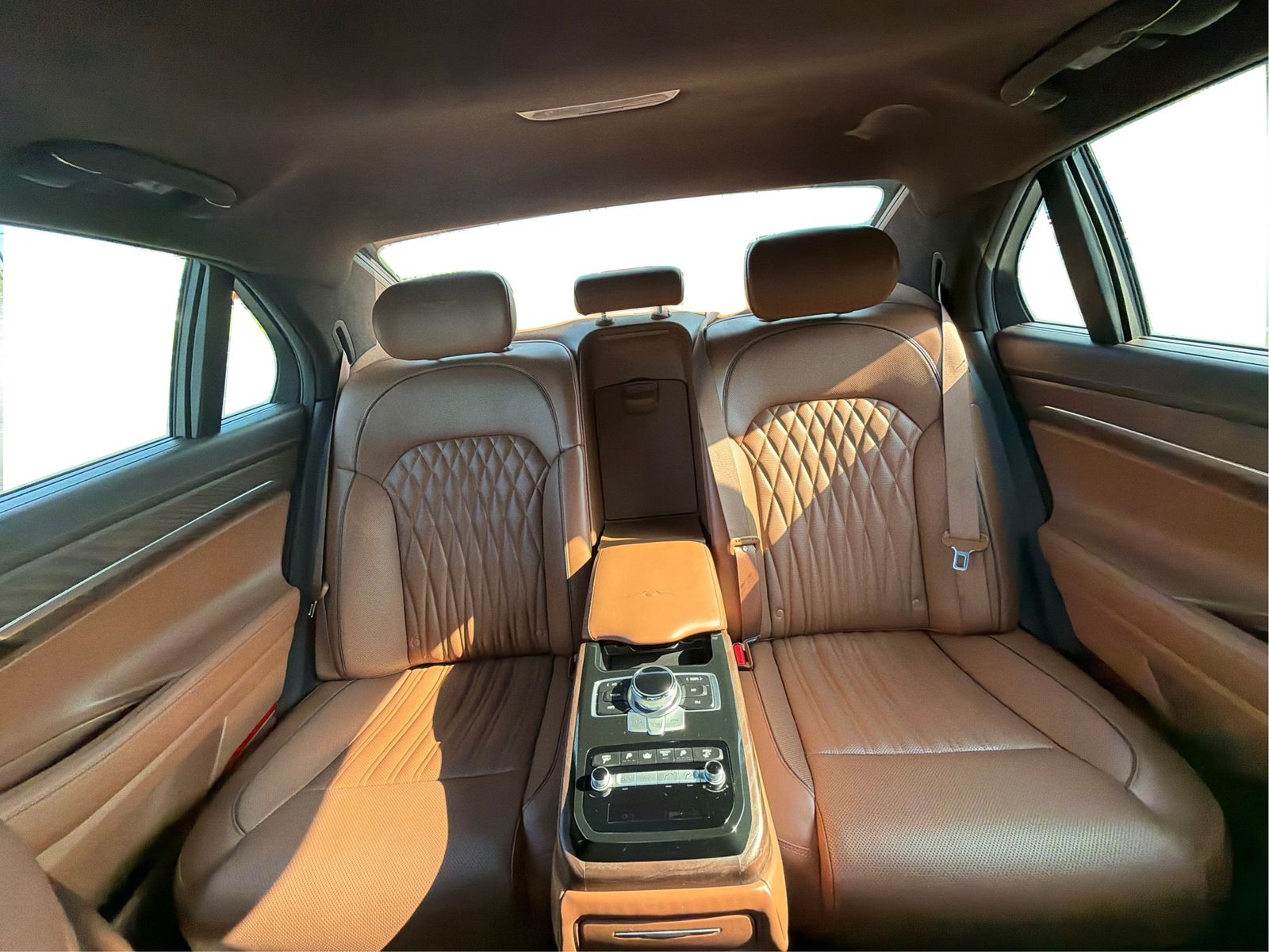 2022 GENESIS G90 Premium - Photo 15