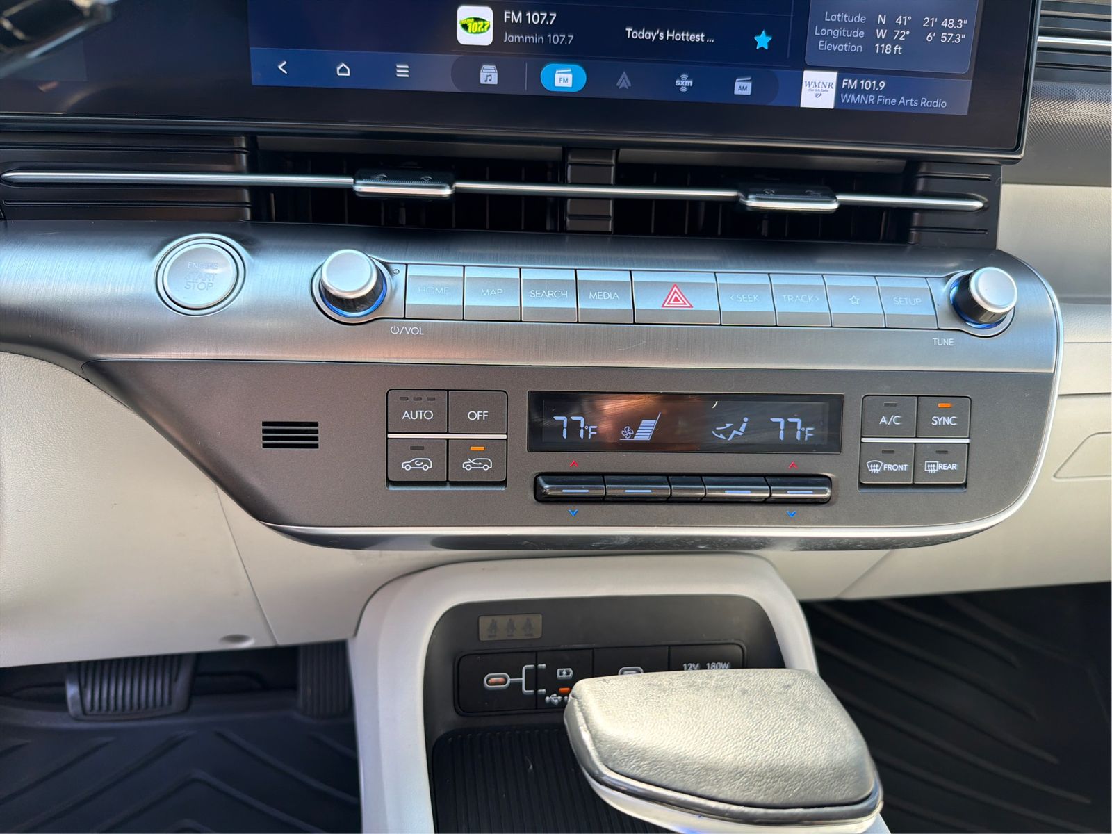 2025 Hyundai Kona SEL - Photo 27