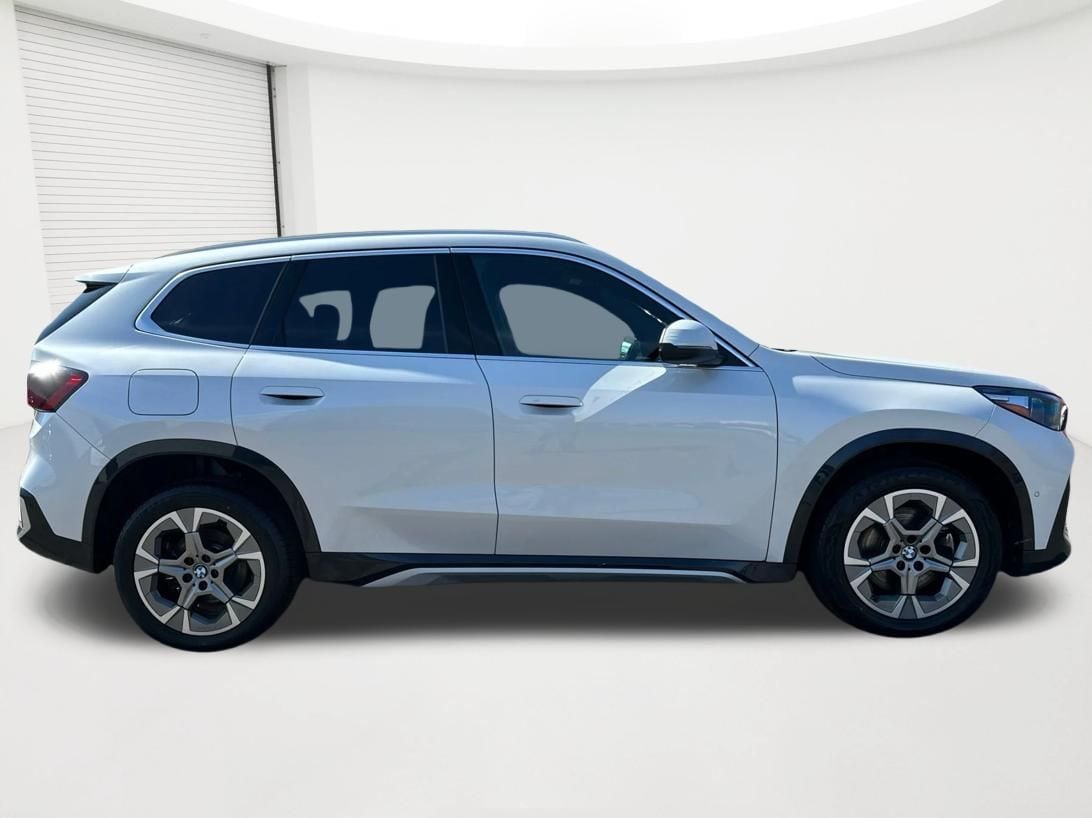 2025 BMW X1 28i - Photo 4
