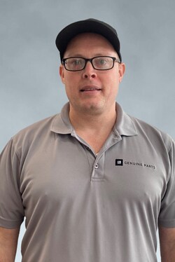 Staff member Joe Grous from ID_30ec724f5cc3