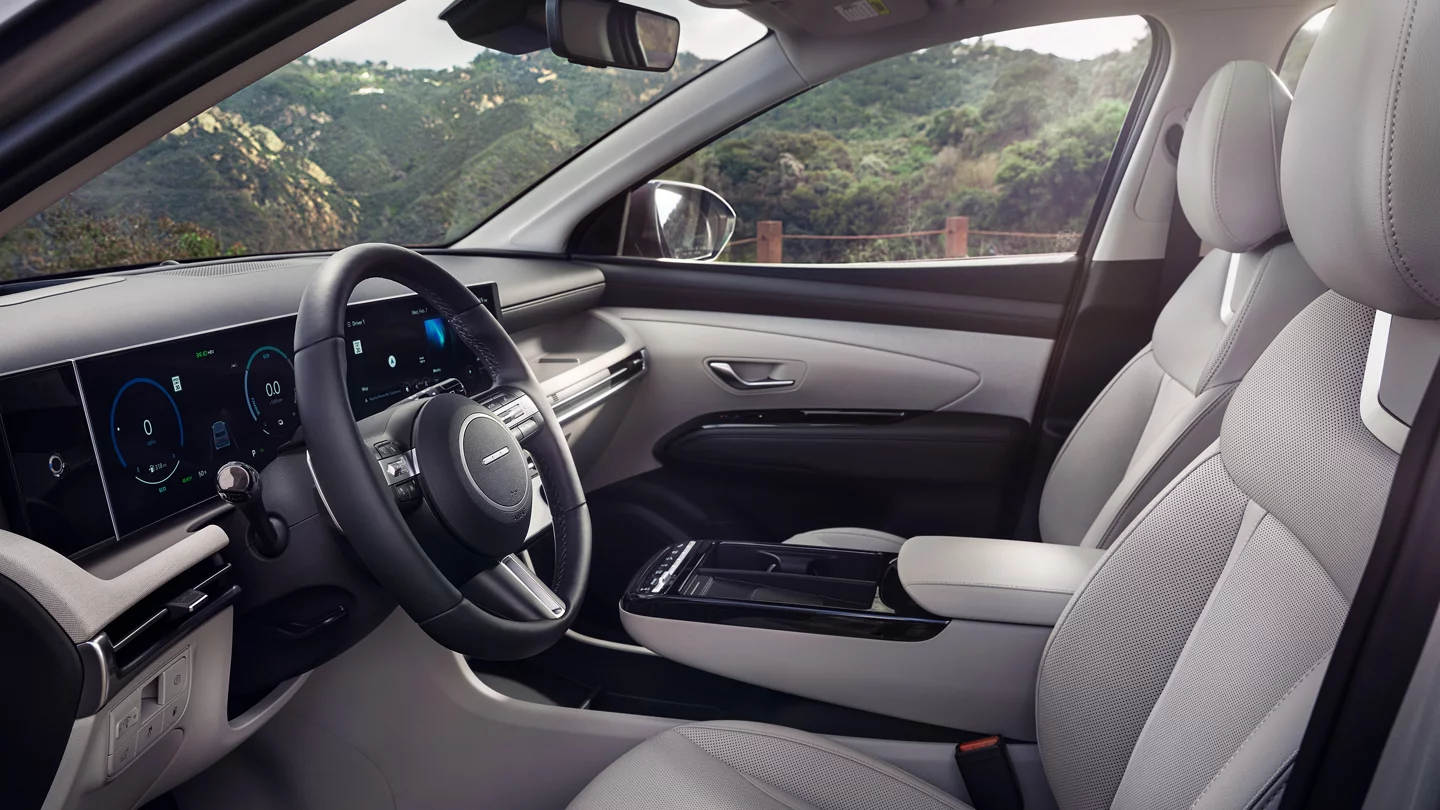 2025 Hyundai Tucson Plug-In Hybrid interior