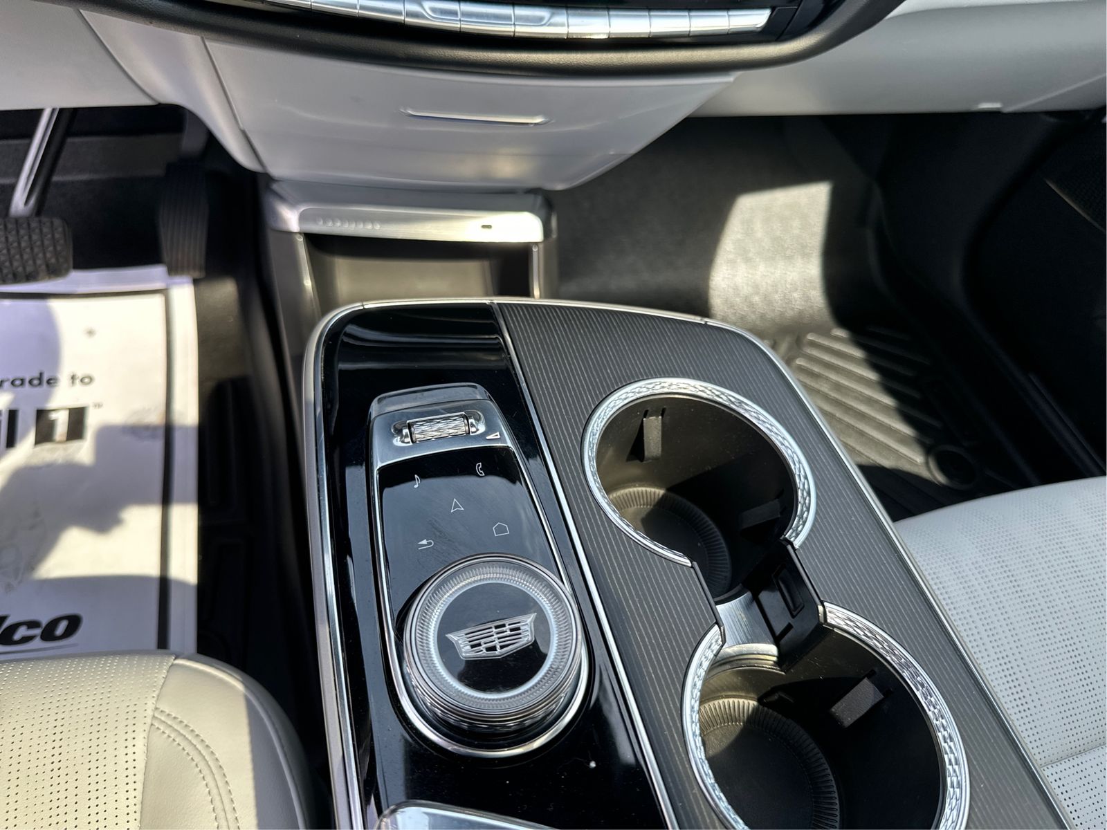 2024 Cadillac LYRIQ Luxury 1 - Photo 16