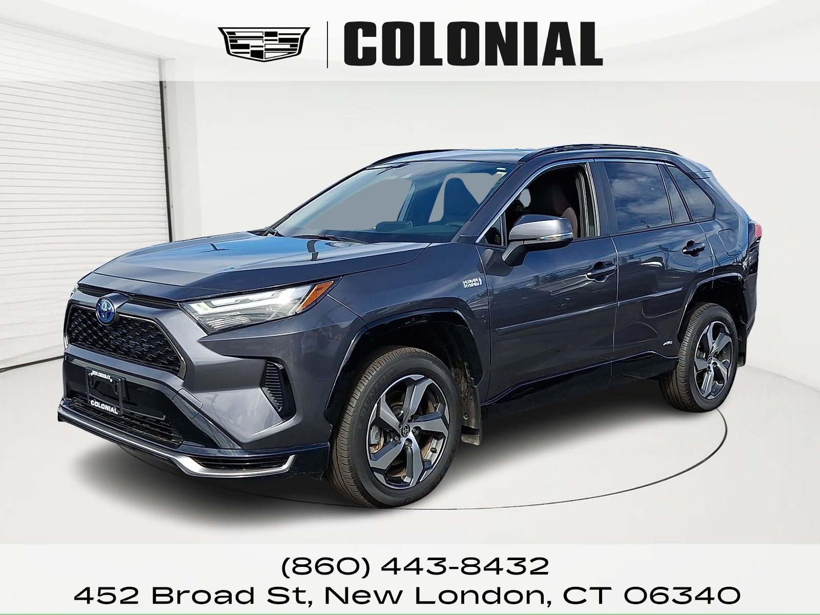 2024 Toyota RAV4 SE's photo