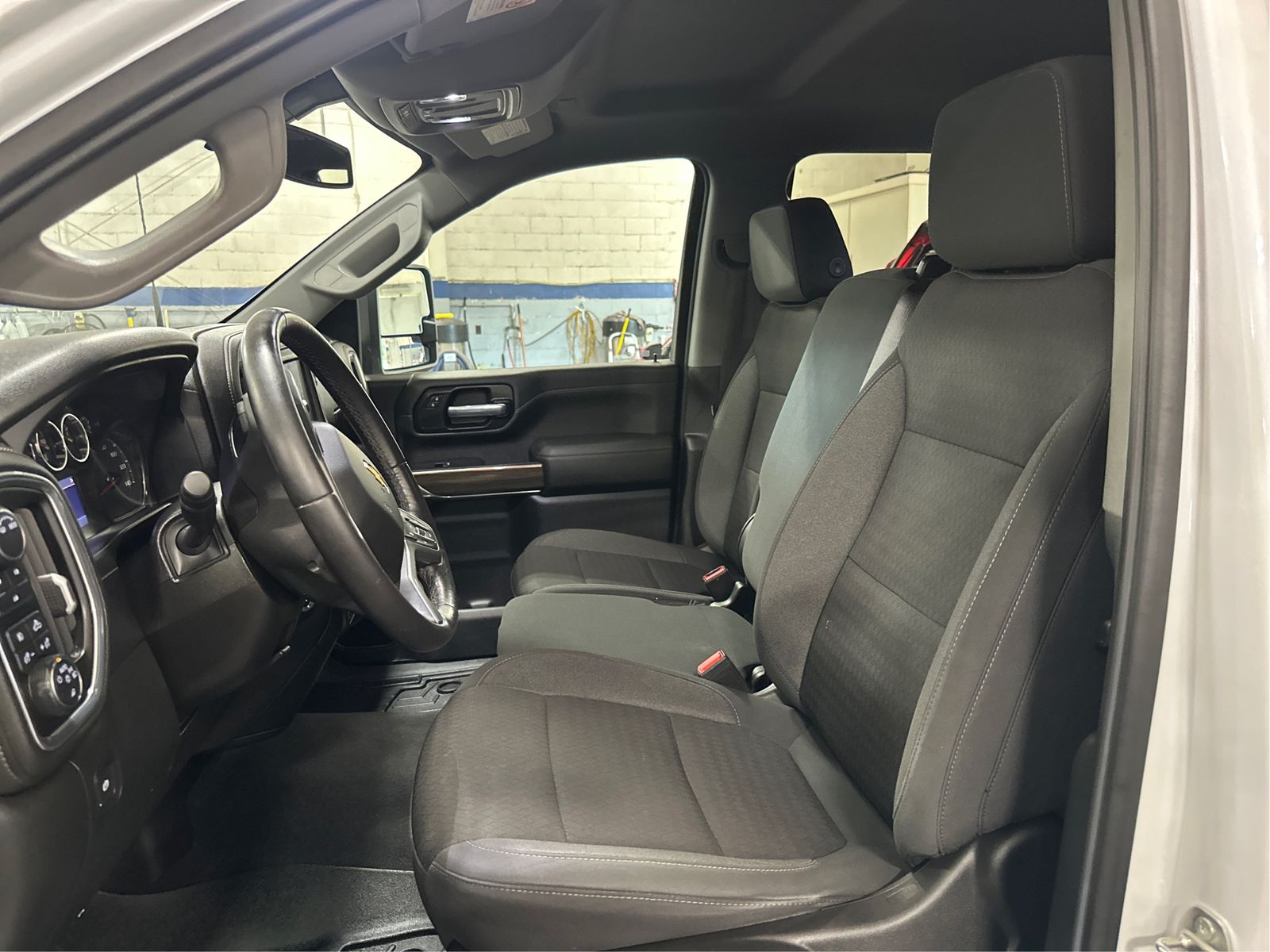 2021 Chevrolet Silverado 3500HD LT - Photo 9