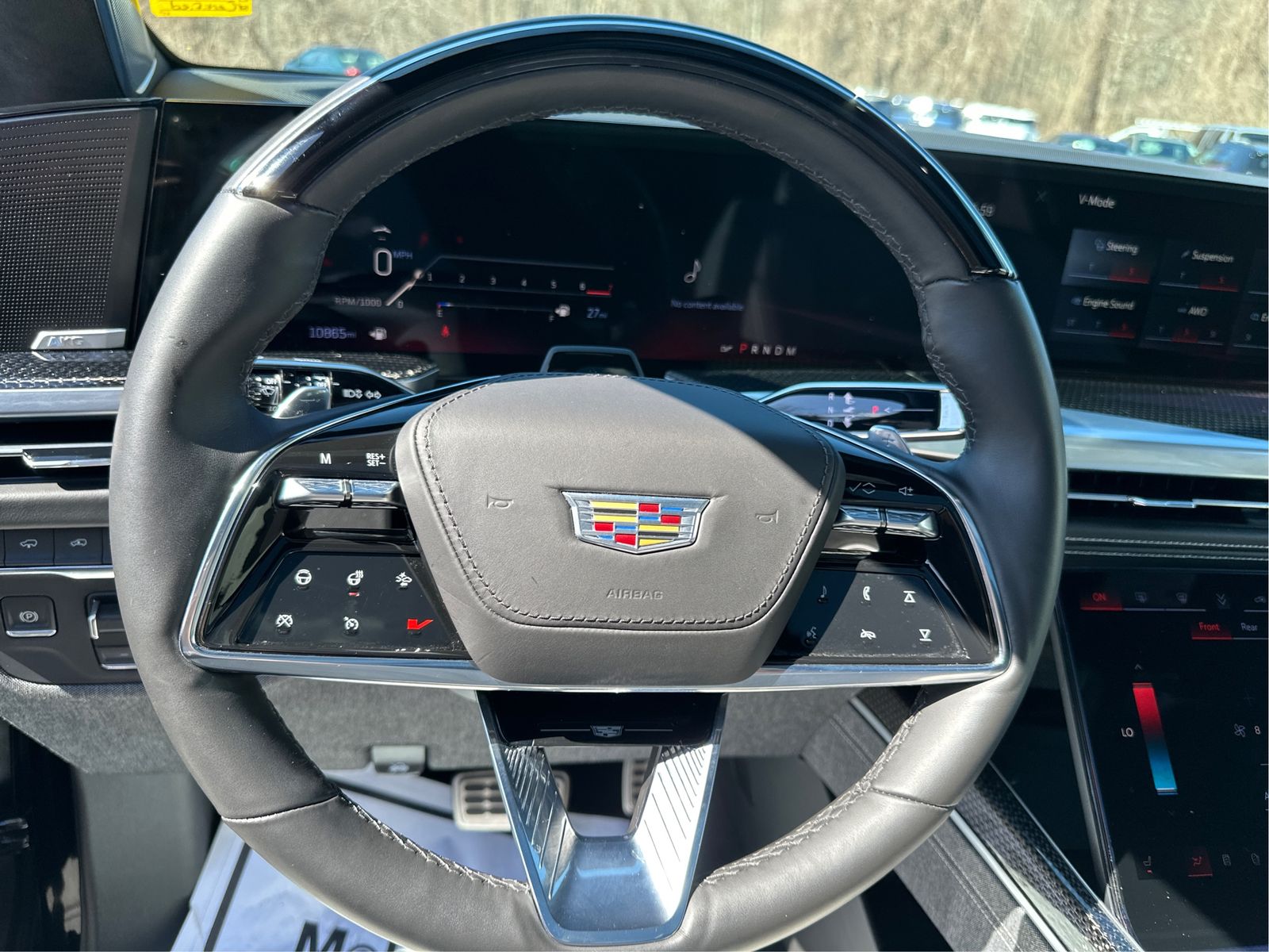 2025 Cadillac Escalade V-Series - Photo 19